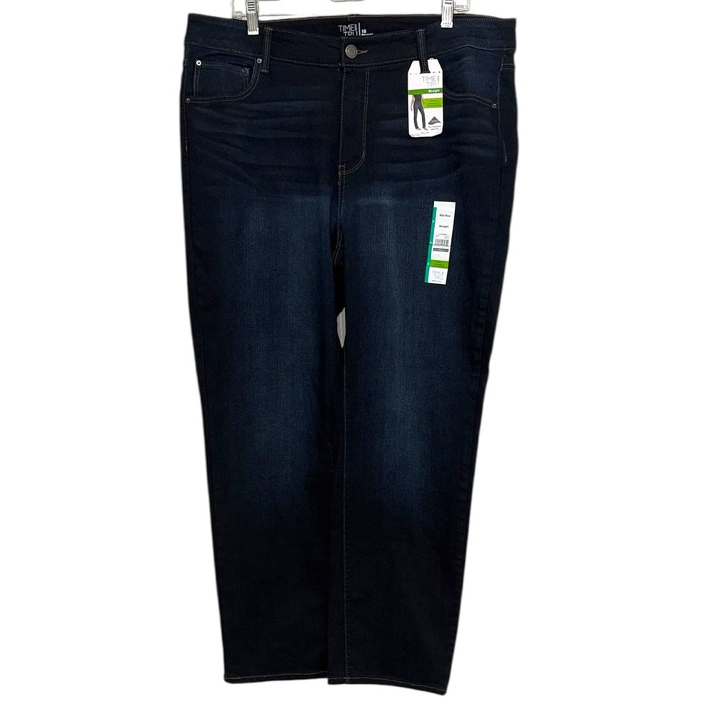Straight Leg Jeans Women’s Size 18 Dark Wash Mid-Rise 5 Pocket Stretch NEW
